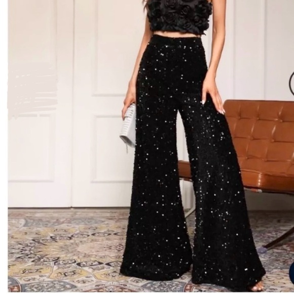 Faeriesty pants size M black palazzo velour sequins